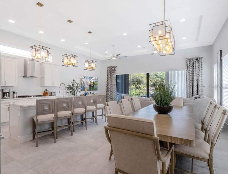 6 bedroom Single Family Residence at 1241 Castle Pines Court, Reunion West Village 3A, Kissimmee — photo 4