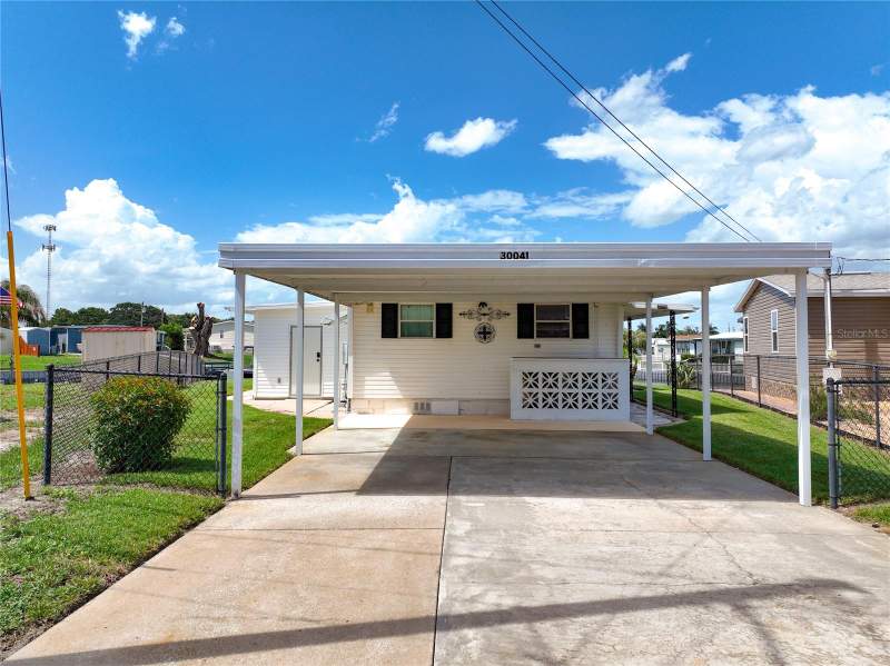 2 bedroom Mobile Home at 30041 WAUSAUKEE DRIVE, WISCONSIN MICHIGAN SHORES, TAVARES — photo 3