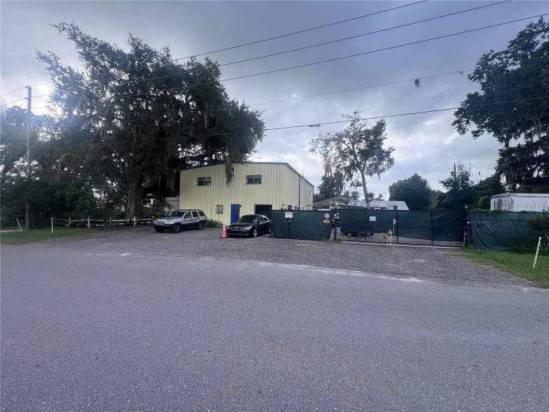 2 bedroom Single Family Residence at 4802 6th Street, Moores Add, Zephyrhills — photo 3
