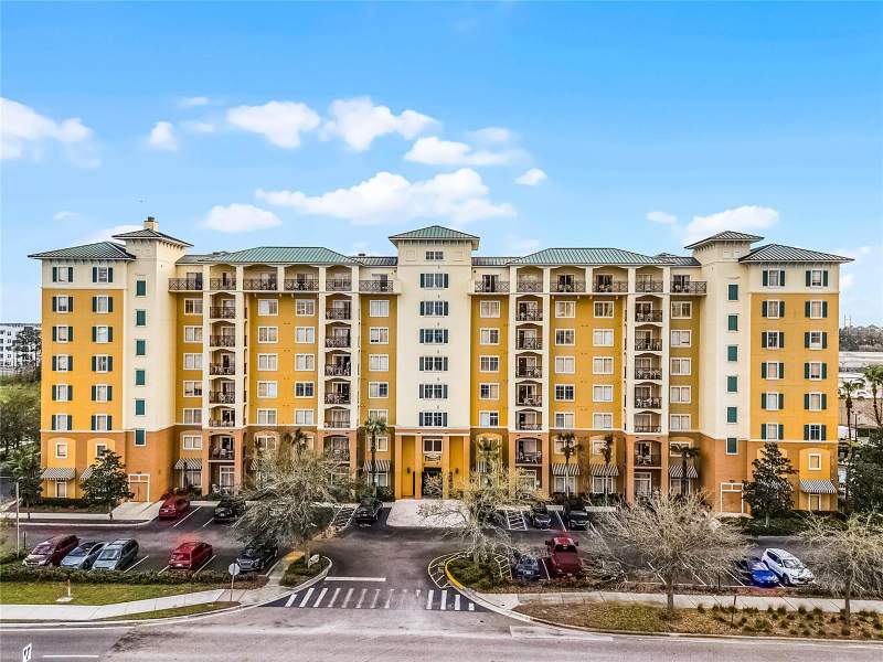 3 bedroom Condo - Hotel at 8100 Poinciana Boulevard #2501, Lake Buena Vista Resort, Orlando — photo 2
