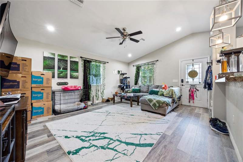 3 bedroom Single Family Residence at 14208 NW 136th Terrace, Alachua Lundys Add To SW, Alachua — photo 5