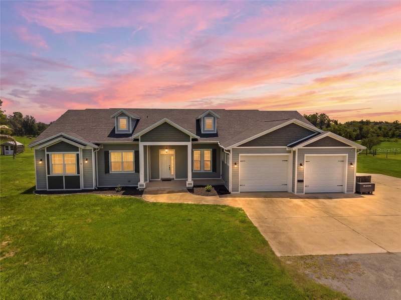 4 bedroom Single Family Residence at 15710 COLDING LOOP, TAYLORS CREEK CROSSING, WIMAUMA — photo 1