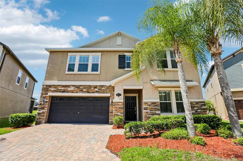 5 bedroom Single Family Residence at 19417 Paddock View Drive, K Bar Ranch, Tampa — photo 1