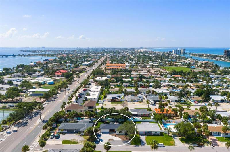 3 bedroom Single Family Residence at 406 88th Avenue, St Petersburg Beach North Unit 7, St Pete Beach — photo 5