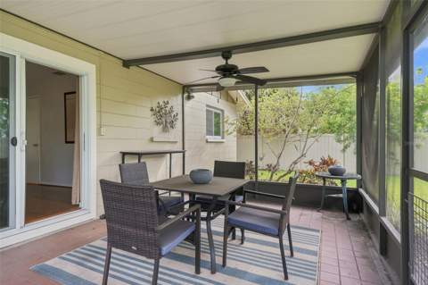 205 SE Monroe Circle, St Petersburg FL - photo 22 of 26