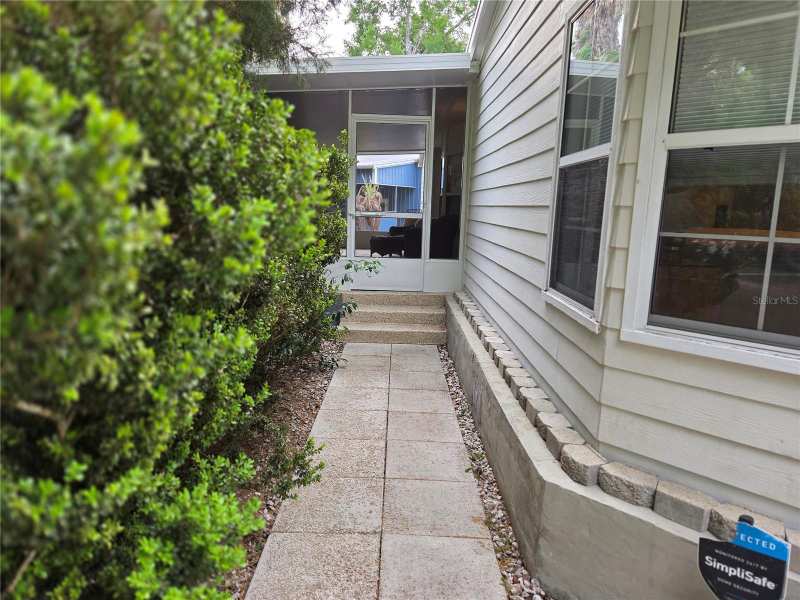 3 bedroom Manufactured Home at 421 Margaret Street, Libby Heights, Bronson — photo 1