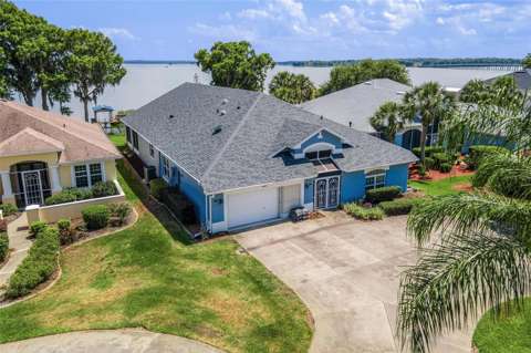 6274 Sailboat Avenue, gated community for sale in Tavares