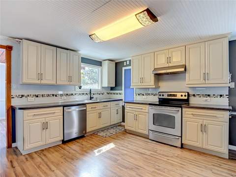 38703 9th Avenue, Zephyrhills FL - photo 12 of 60