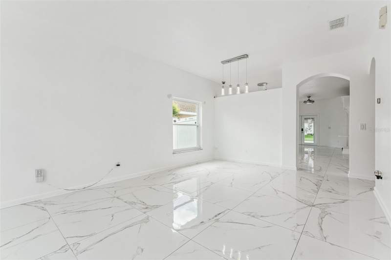 4 bedroom Single Family Residence at 8915 Victoria Isle Place, Vista Lakes Vlgs N-8 & N-9, Orlando — photo 5