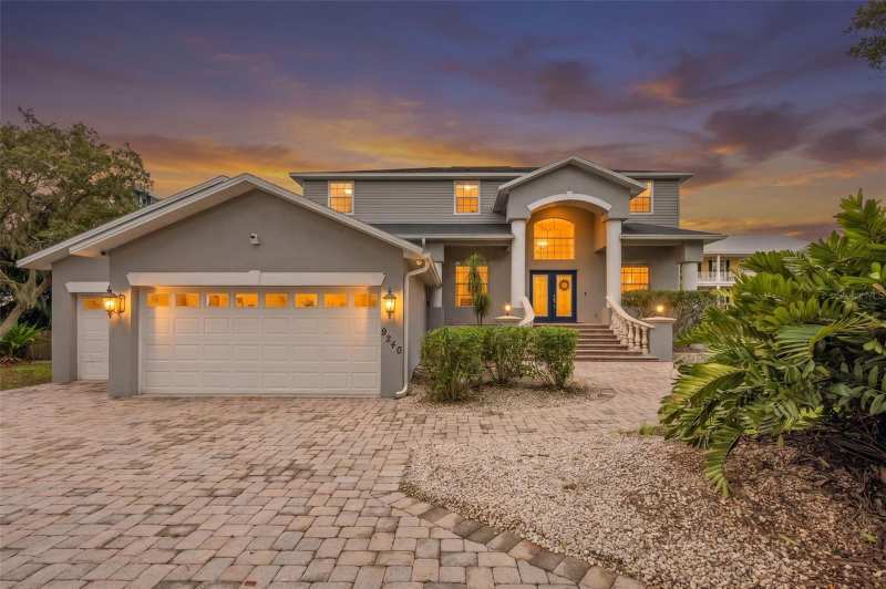 4 bedroom Single Family Residence at 9240 San Martin Boulevard, Weedon Cove, St Petersburg — photo 1