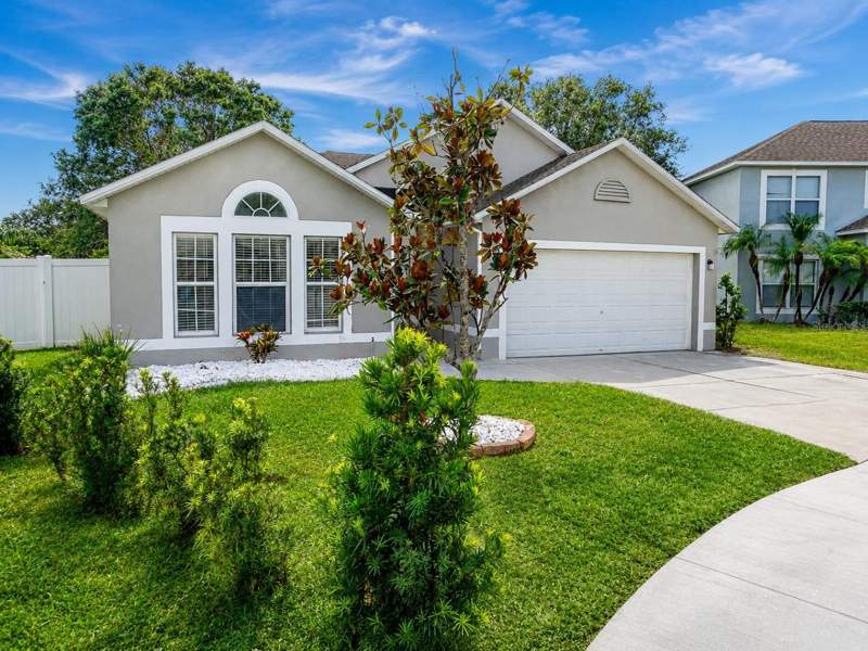 3 bedroom Single Family Residence at 13402 Copper Head Drive, Boyette Creek Ph 1, Riverview — photo 2