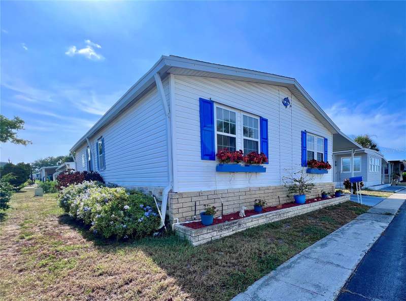 3 bedroom Manufactured Home at 51 Pindo Palm Street, Palm Hill Mobile Home Park Unrec, Largo — photo 3