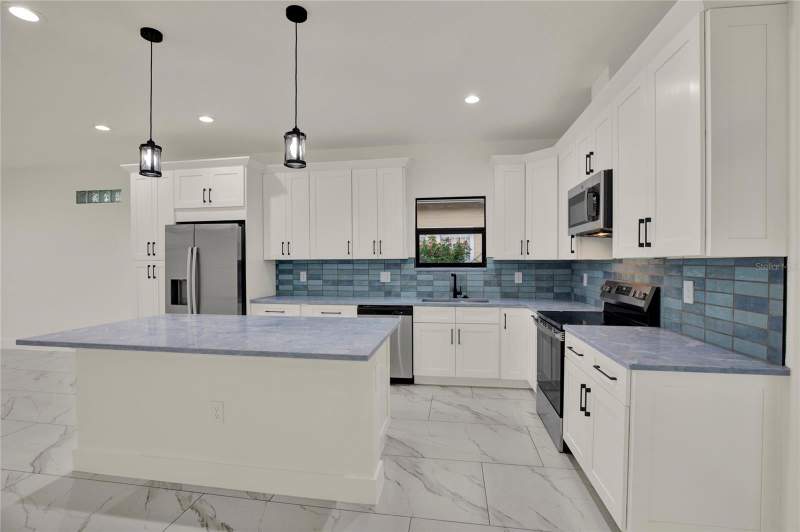 3 bedroom Single Family Residence at 2725 W Green Street, Mac Farlanes Rev Map Of Add, Tampa — photo 3