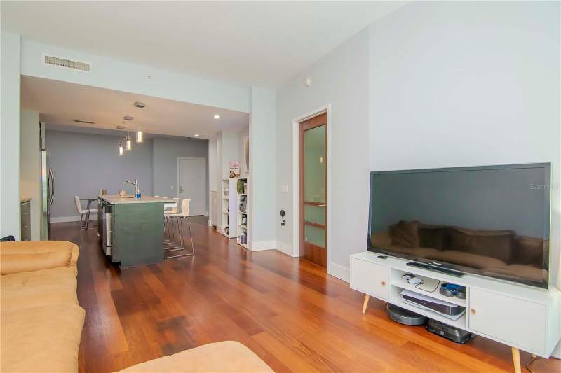 2 bedroom Condominium at 111 N 12th Street #1523, The Place At Channelside A Con, Tampa — photo 4