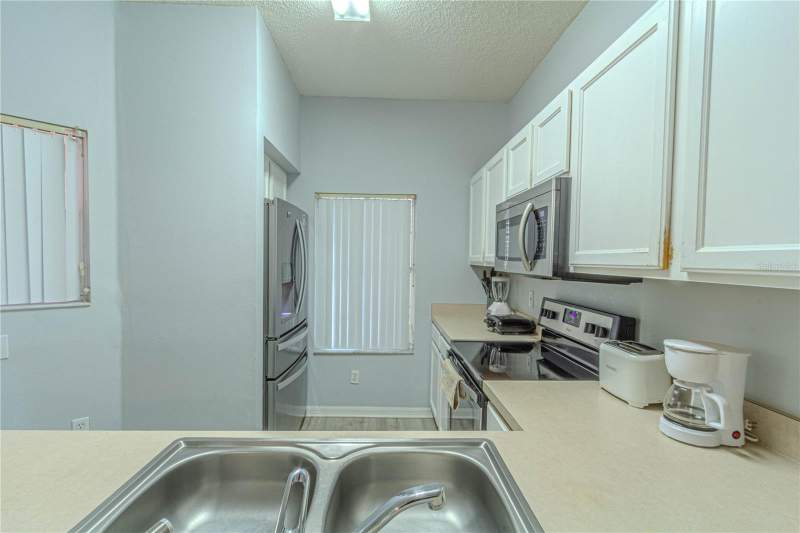 3 bedroom Townhouse at 8502 Crystal Cove Loop, Emerald Island Residence Ph 2, Kissimmee — photo 4
