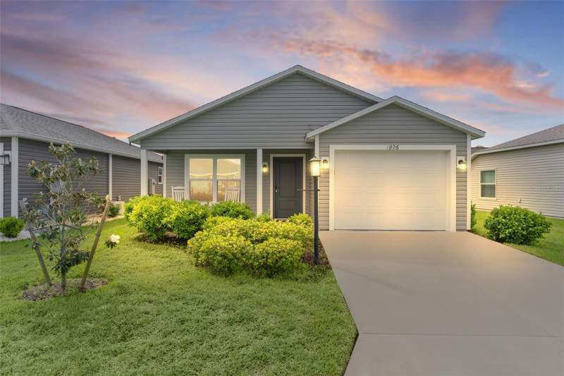 2 bedroom Villa at 1926 Hux Court, The Villages, The Villages — photo 2