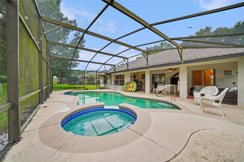 3 bedroom Single Family Residence at 11648 Grand Bay Boulevard, Hills Of Lake Louisa, Clermont — photo 2