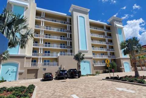 125 Island Way #305, home for sale in Clearwater 33767