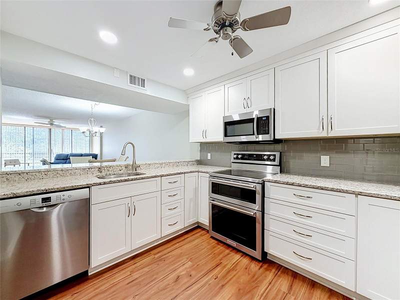 2 bedroom Condominium at 11945 143rd Street #7322, Lakeview Of Largo South Condo, Largo — photo 3