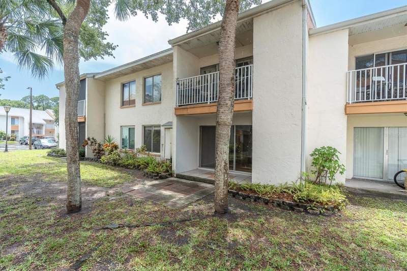 1 bedroom Condominium at 675 99th Avenue #102, Pine Rush Villas Condo, St Petersburg — photo 3