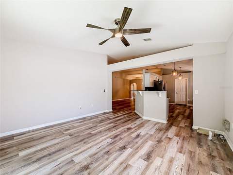 31806 Parkdale Drive, Leesburg FL - photo 10 of 44