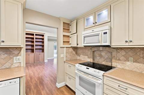 124 Oaks Court, Sanford FL - photo 17 of 43