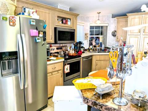 34709 Lake Drive, Pinellas Park FL - photo 10 of 26