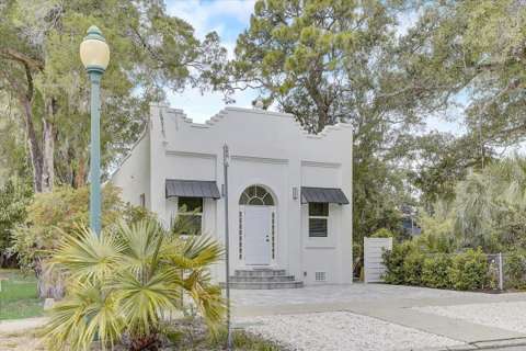 1862 6Th Street, home for sale on 6Th Street