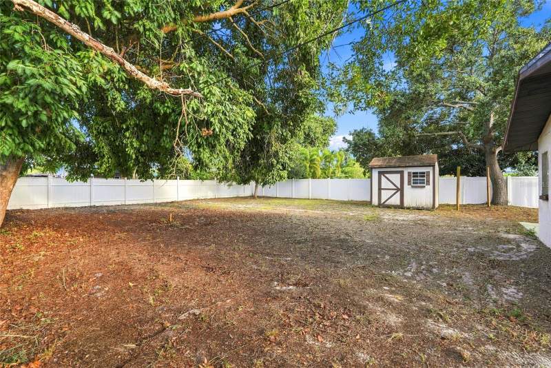 3 bedroom Single Family Residence at 5030 Aragon Way, Lakewood Estates Sec A, St Petersburg — photo 4