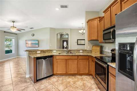 4956 Havilland Drive, Mount Dora FL - photo 7 of 52