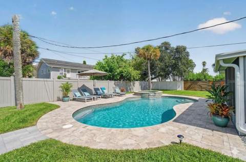 870 Narcissus Avenue, Clearwater Beach FL - photo 14 of 54