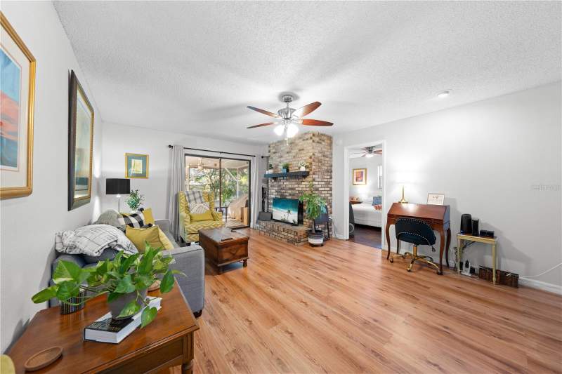3 bedroom Single Family Residence at 8 Wood Street, La June Park, Oviedo — photo 2