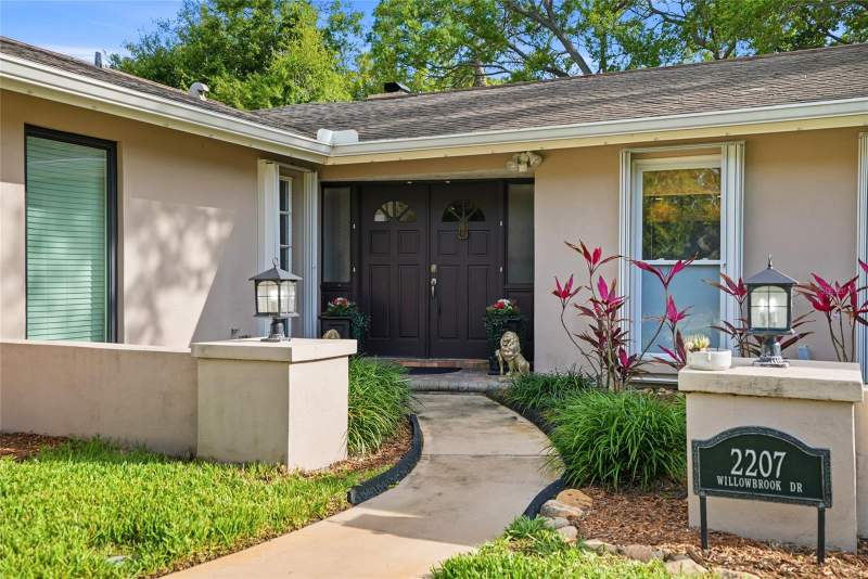 4 bedroom Single Family Residence at 2207 WILLOWBROOK DR, BROOKSIDE, CLEARWATER — photo 3