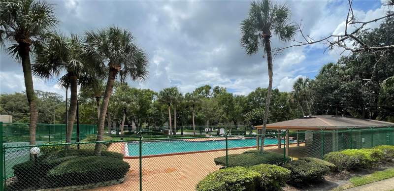 2 bedroom Condominium at 14308 Hanging Moss Circle #101, The Oaks Unit Viii A Condomini, Tampa — photo 2
