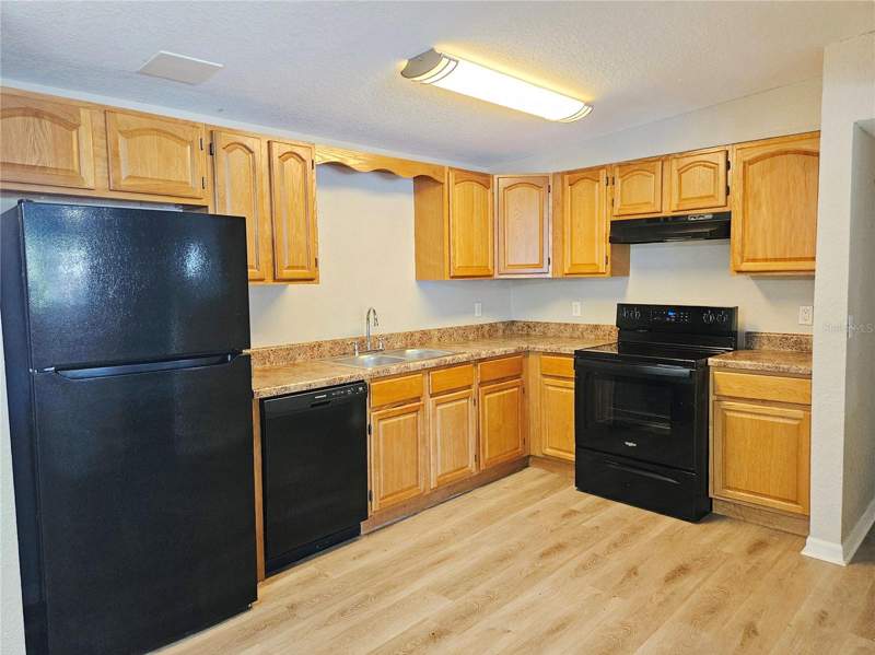 5 bedroom Single Family Residence at 2160 Alemanda Drive, Sunset Gardens, Clearwater — photo 5