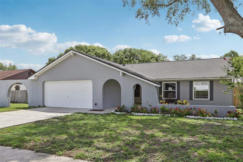 3 bedroom Single Family Residence at 1009 Black Knight Drive, Lakemont Unit 4, Valrico — photo 4
