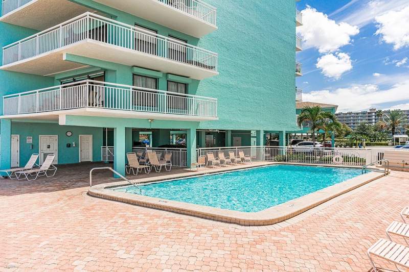 1 bedroom Condominium at 19440 Gulf Boulevard #105, Chateaux Condo, Indian Shores — photo 4