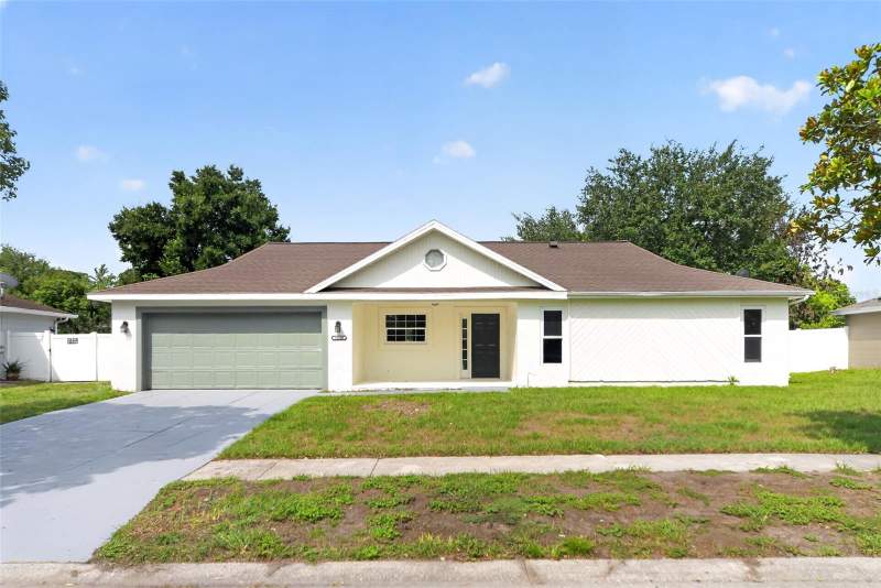 12100 CAROLINA WOODS LANE home for sale in Meadow Woods Village