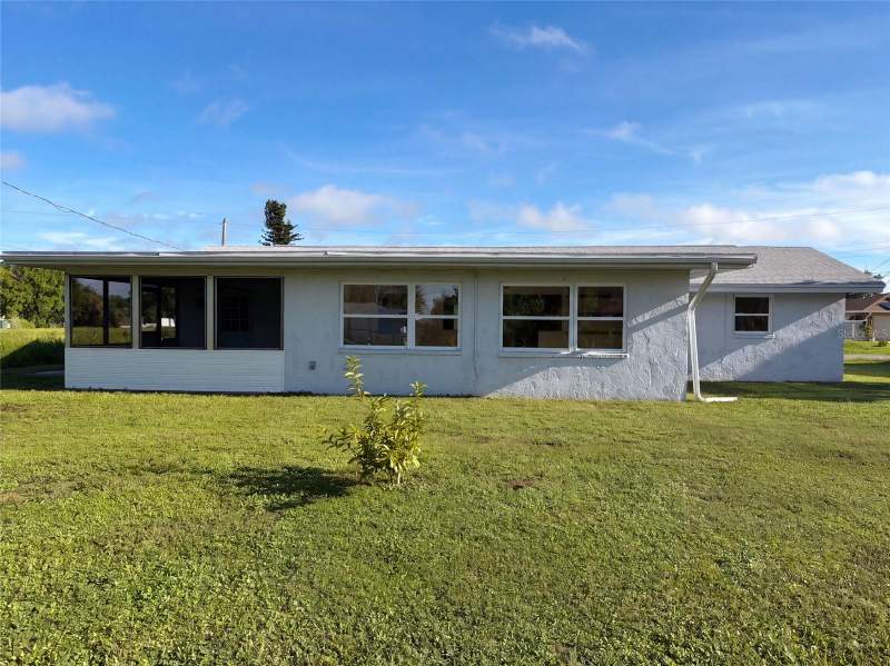 2 bedroom Single Family Residence at 145 Dartmouth Drive, Port Charlotte Sec 002, Port Charlotte — photo 5