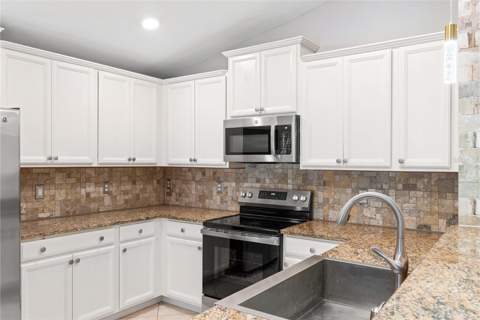 18469 Waydale Loop, Hudson FL - photo 14 of 36