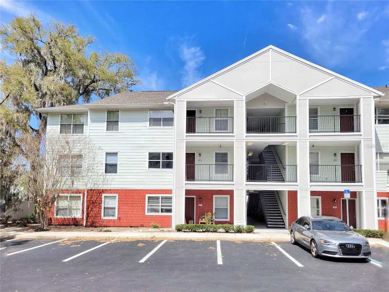 3 bedroom Condominium at 2360 SW Archer Road #505, Campus Edge Condo, Gainesville — photo 1