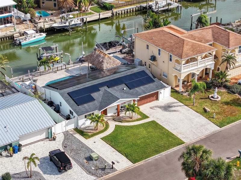3 bedroom Single Family Residence at 2171 Lagoon Drive, Harbor View Villas 4th Add, Dunedin — photo 4