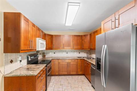 2611 Tamera Court, Apopka FL - photo 9 of 32