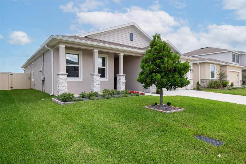 3 bedroom Single Family Residence at 3413 Ivy Hollow Drive, Varrea Phase 2A, Plant City — photo 2