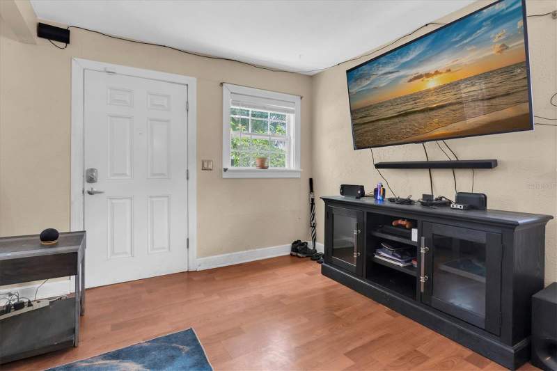 3 bedroom Single Family Residence at 3443 21st Street, Herkimer Heights 2, St Petersburg — photo 3