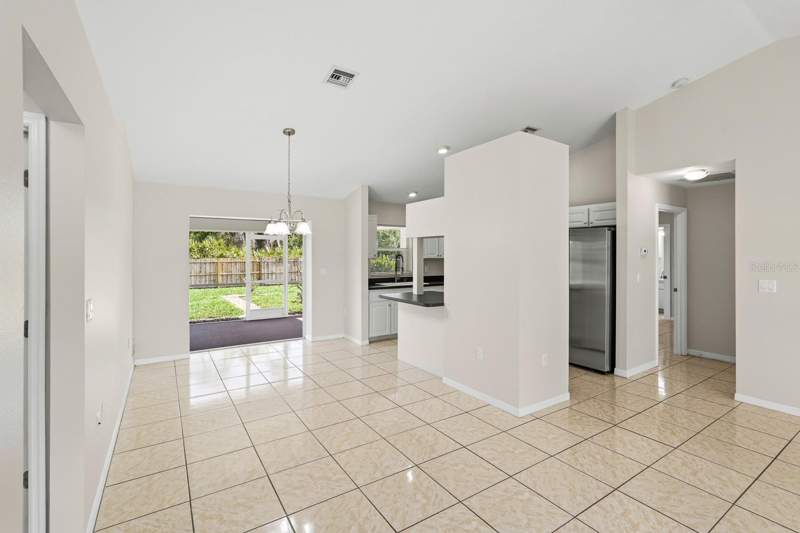 3 bedroom Single Family Residence at 3781 Wayward Avenue, Port Charlotte Sub 10, North Port — photo 5