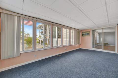 162 S Saint Thomas Circle, Apollo Beach FL - photo 11 of 26