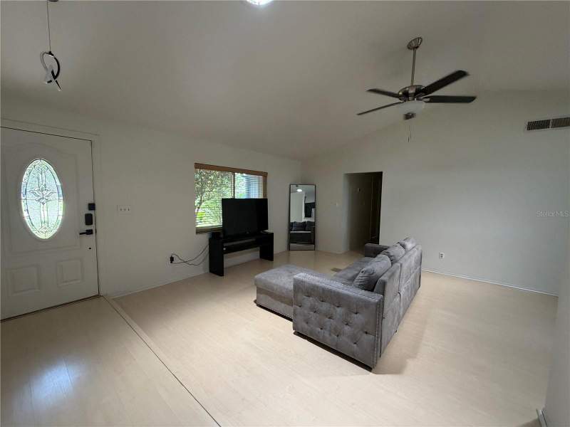 3 bedroom Single Family Residence at 200 W Panama Road, Foxmoor Unit 2, Winter Springs — photo 5
