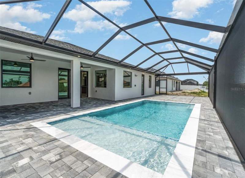 4 bedroom Single Family Residence at 1801 SW 15th Place, Cape Coral, Cape Coral — photo 4