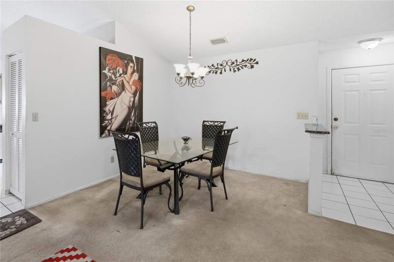 3 bedroom Single Family Residence at 1723 Tarah Trace Drive, Brandon Traces, Brandon — photo 5